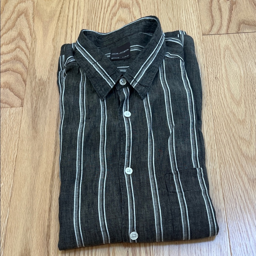 Oscar Jacobson men’s large striped short sleeve linen shirt.
